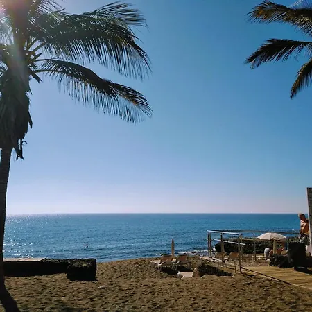 Aqua Sunrise & Sea Views *