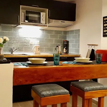 Aqua Sunrise & Sea Views Appartement