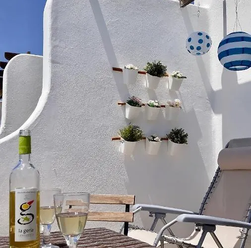 Aqua Sunrise & Sea Views