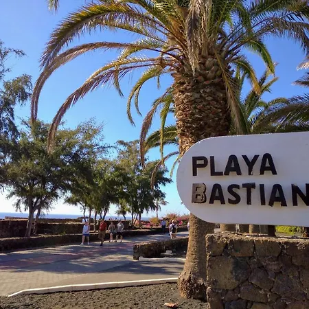 Aqua Sunrise & Sea Views