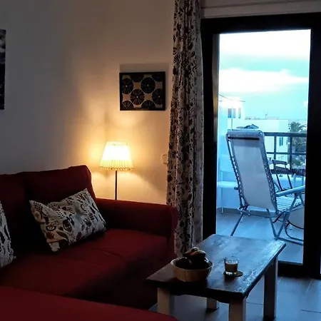 Aqua Sunrise & Sea Views Apartment *