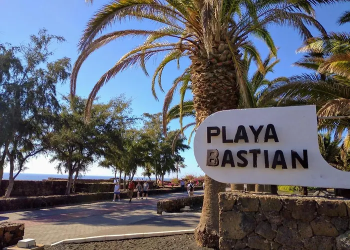 Aqua Sunrise & Sea Views