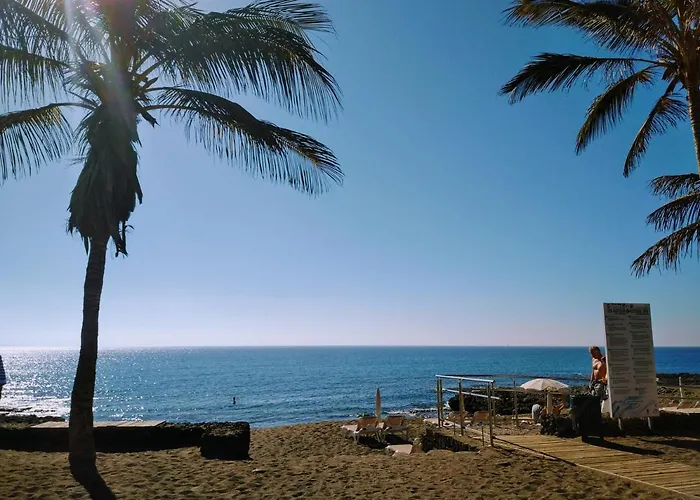 Aqua Sunrise & Sea Views *