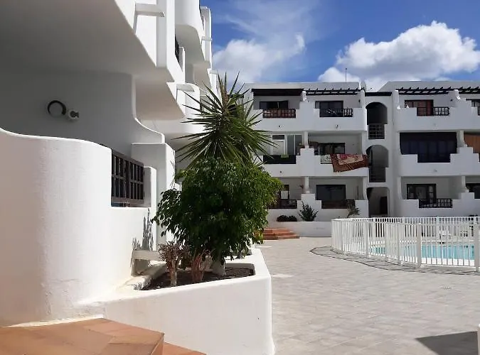 Aqua Sunrise & Sea Views