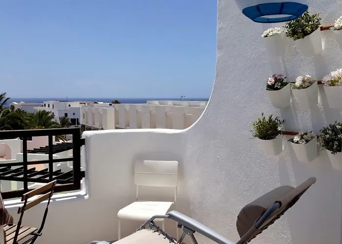 Aqua Sunrise & Sea Views