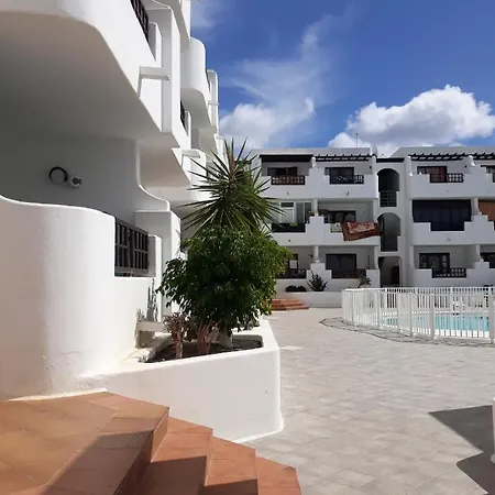 Aqua Sunrise & Sea Views