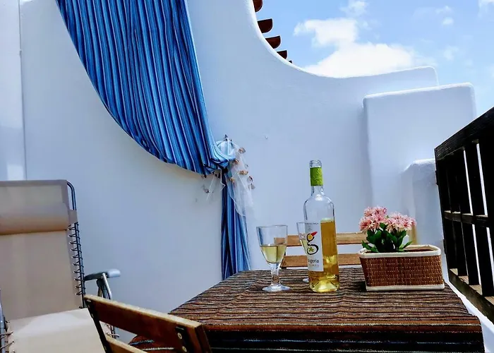 Aqua Sunrise & Sea Views